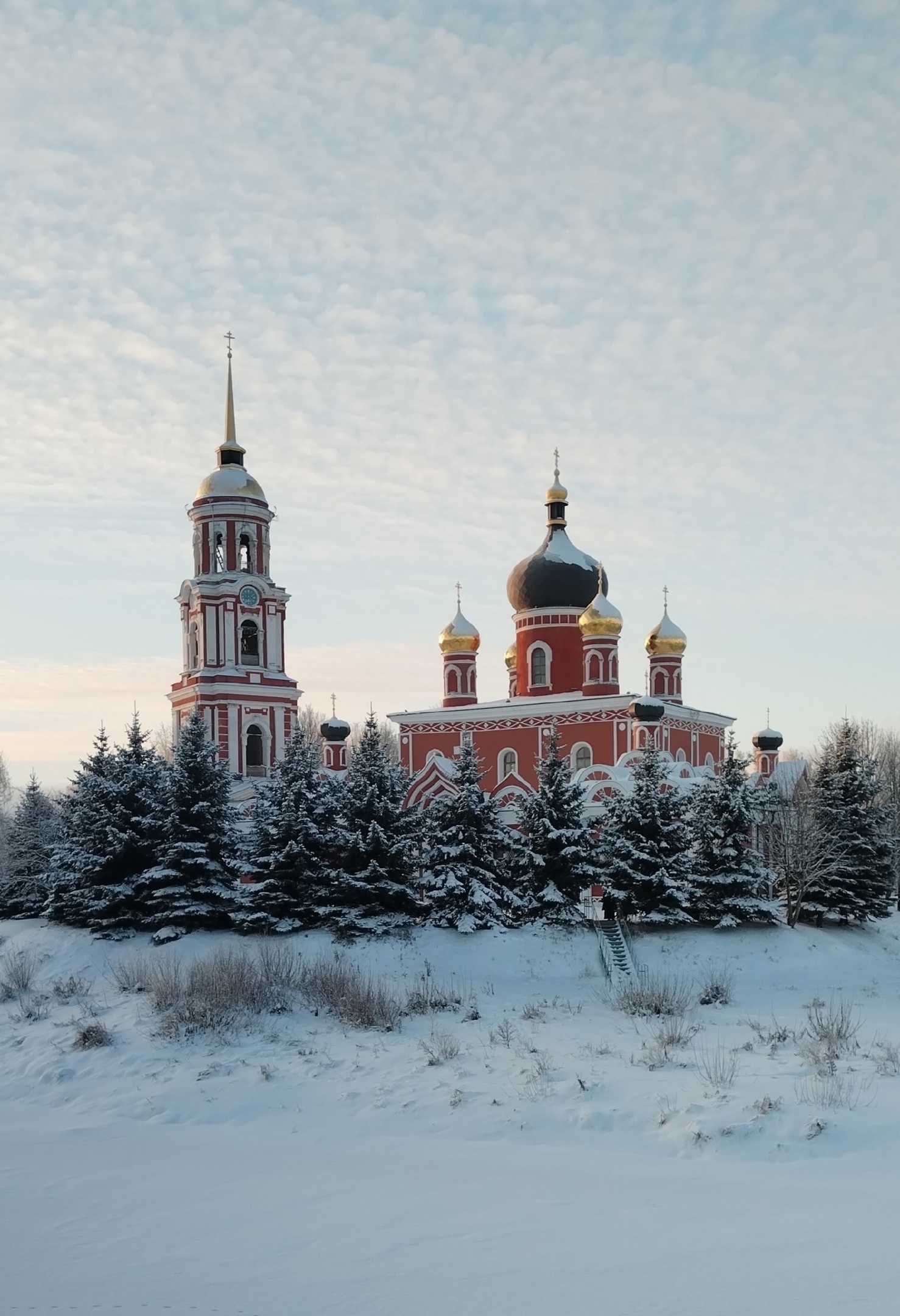 Уважаемые жители! Информируем о проведении Крещенских купаний в городе Старая Русса 18 и 19 января 2024 года..