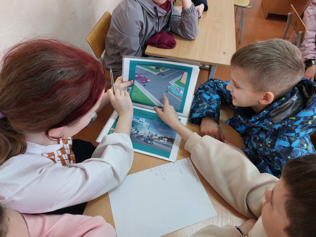 В городе Старая Русса на базе МАУДО &quot; Центр детского творчества &quot;  прошел муниципальный этап Всероссийского конкурса «Безопасное колесо»..