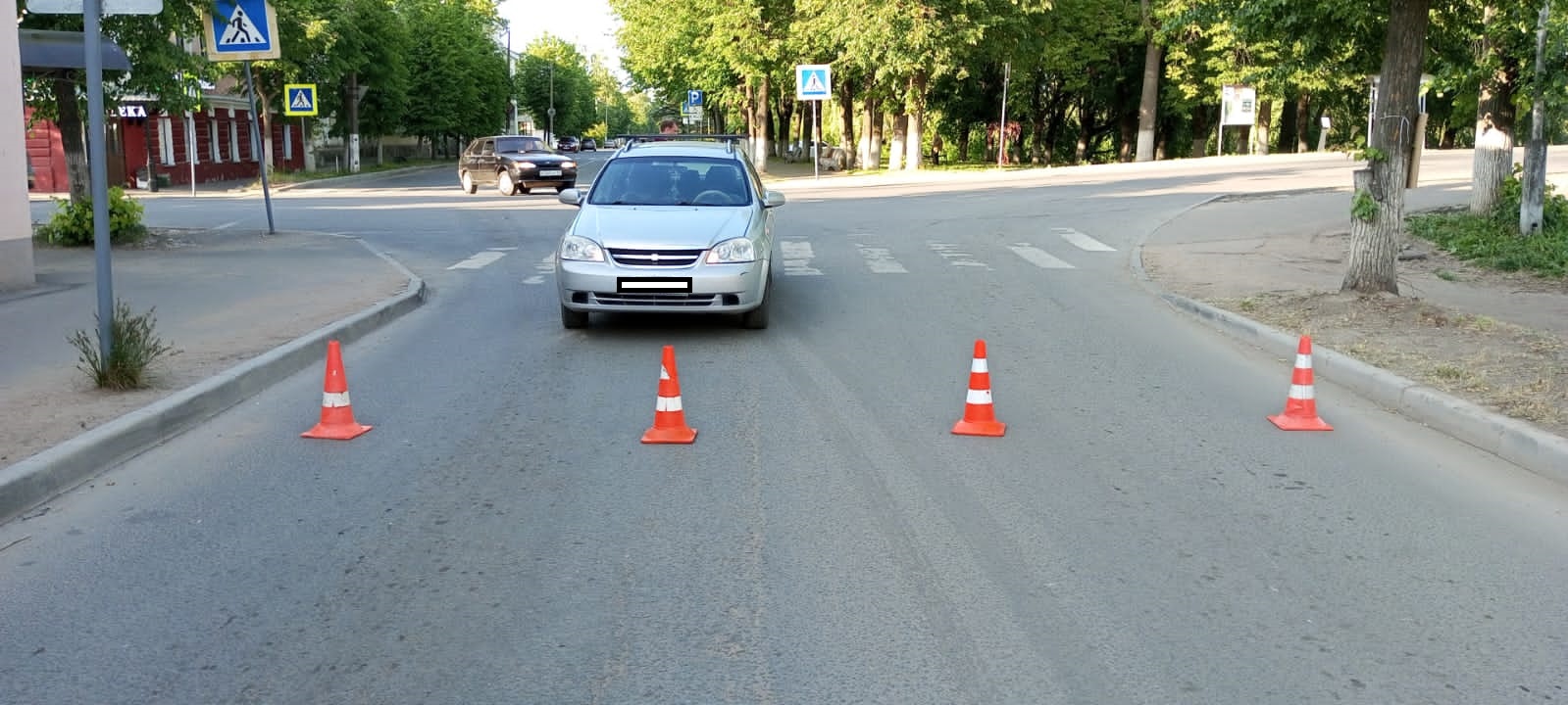 Три несовершеннолетних пешехода стали участниками ДТП в г.Старая Русса.