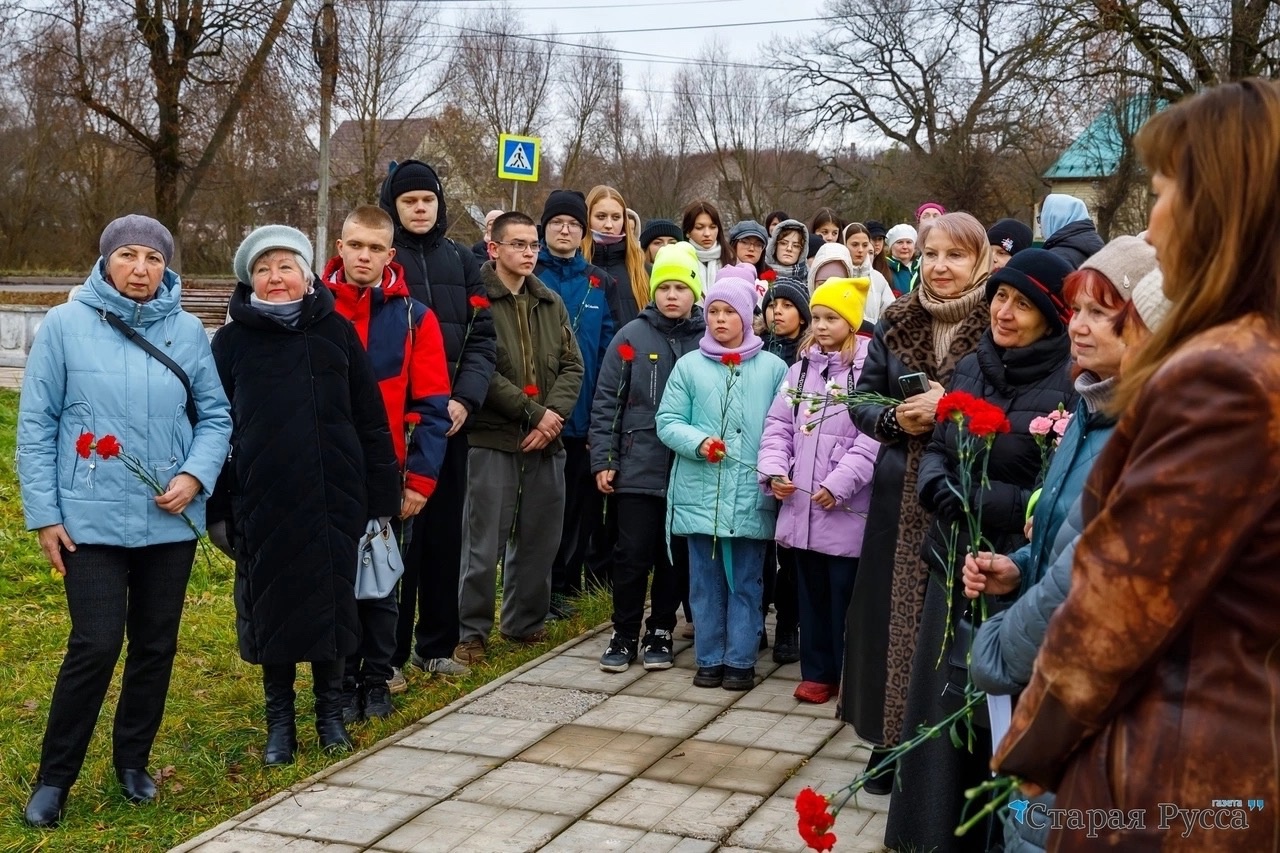 Сегодня в Старой Руссе прошёл ряд мероприятий, организованных сотрудниками филиала «Музеи Ф.М. Достоевского в Старой Руссе»..