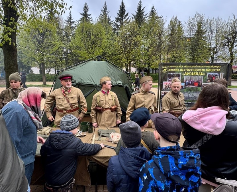 Интерактивная выставка «Оружие Победы» от АНО «ВПО Медведь».