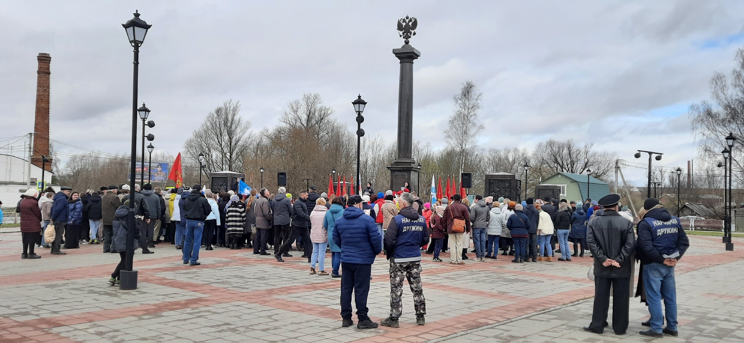 Старорусская народная дружина на охране общественного порядка.