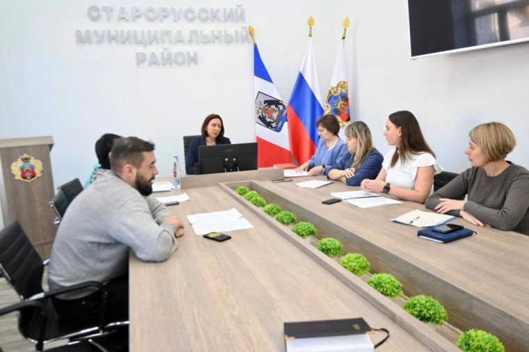 Сегодня в информационном центре Администрации муниципального района состоялось заседание организационного комитета по оказанию содействия в проведении ежегодного областного марафона «Рождественский подарок».. Сегодня в информационном центре Администрации муниципального района состоялось заседание организационного комитета по оказанию содействия в проведении ежегодного областного марафона «Рождественский подарок»..