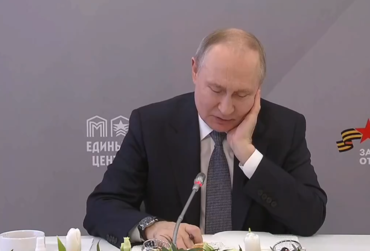 Владимир Путин встретился с сотрудницами и подопечными фонда «Защитники Отечества». Владимир Путин встретился с сотрудницами и подопечными фонда «Защитники Отечества».